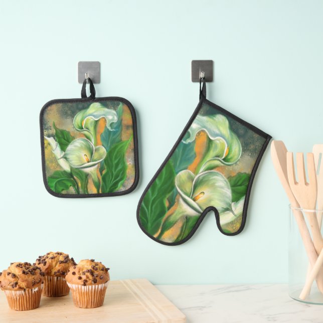 Calla Lily Flowers Oven Mitt & Pot Holder Set (Insitu(Hanging))
