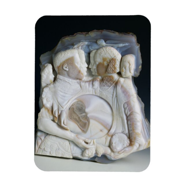 Cameo depicting Cosimo de Medici (1519-74) and his Magnet (Vertical)
