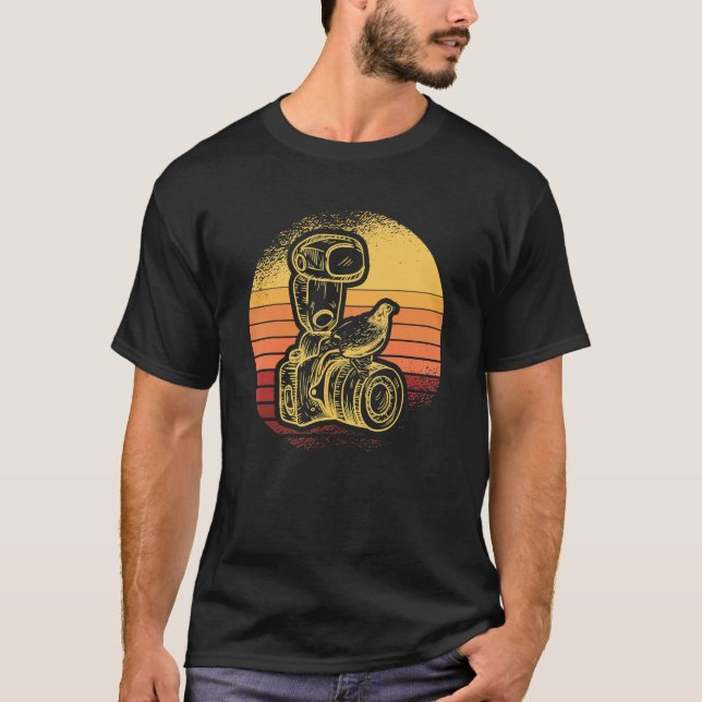Camera Bird Retro Sunset Aperture Lens Photos Phot T-Shirt (Front)