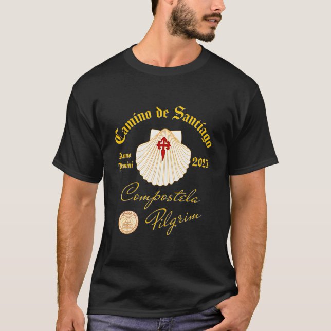 Camino De Santiago Anno Domini 2023 Scallop Shell  T-Shirt (Front)