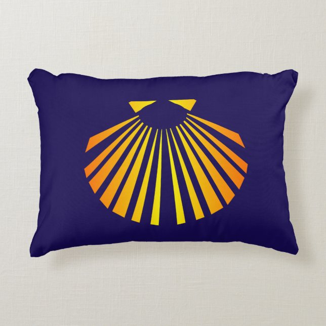 Camino de santiago scallop shell accent pillow (Front)