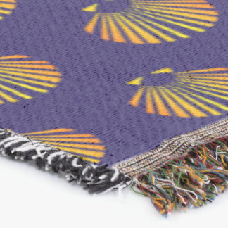 Camino de santiago scallop shell throw blanket