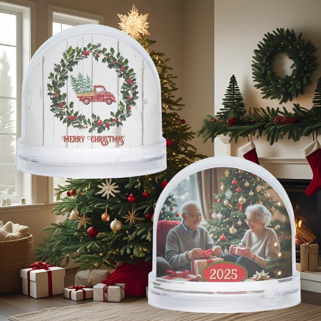 Camion rouge rustique de ferme sur bois (Créateur téléchargé)