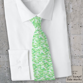 Camouflage Pattern in light Grey and Green Tie