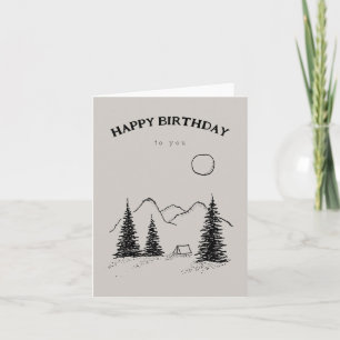 Camp de cartes d'anniversaire dans les montagnes
