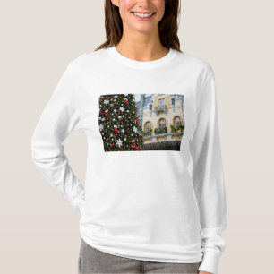 Canada, Alberta, Edmonton. West Edmonton Mall. T-Shirt