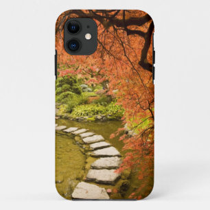 CANADA, British Columbia, Victoria. Autumn iPhone 11 Case