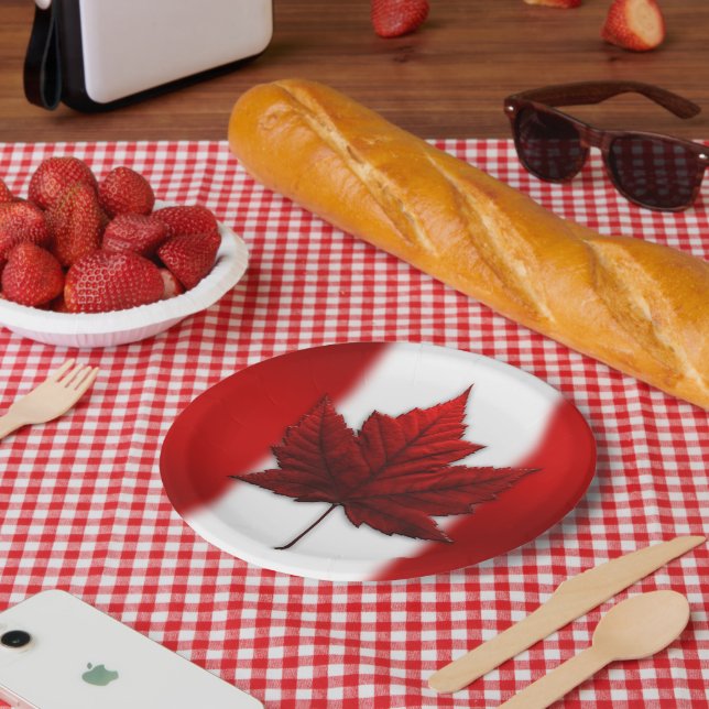 Canada Day Plates Canada Flag Leaf Paper Plates (Picnic)