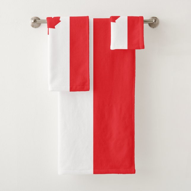 Canada flag bath towel set (Insitu)