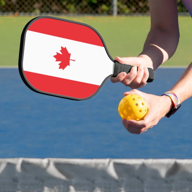 Canada flag pickleball paddle (Insitu)