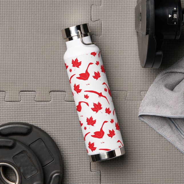 Canada Geese and Maple Leaves - Canadian flag red. Water Bottle (Gym)