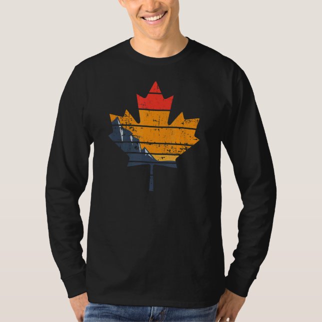Canada Retro Distressed Maple Leaf Design T-Shirt (Front)