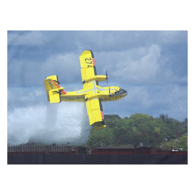 Canadian water bomber 274 tablecloth (Front (Horizontal))