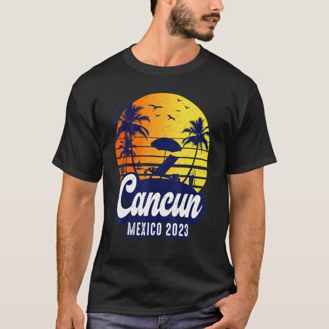 Cancun 2023 Mexico Sunset Beach Retro T-Shirt (Front)