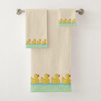 Canetons mignons sur beige sable et vert clair