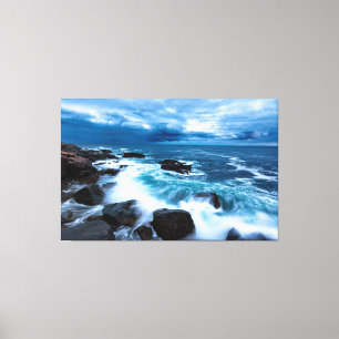 Canvas - Ocean Waves Crashing On The Rocky Shore
