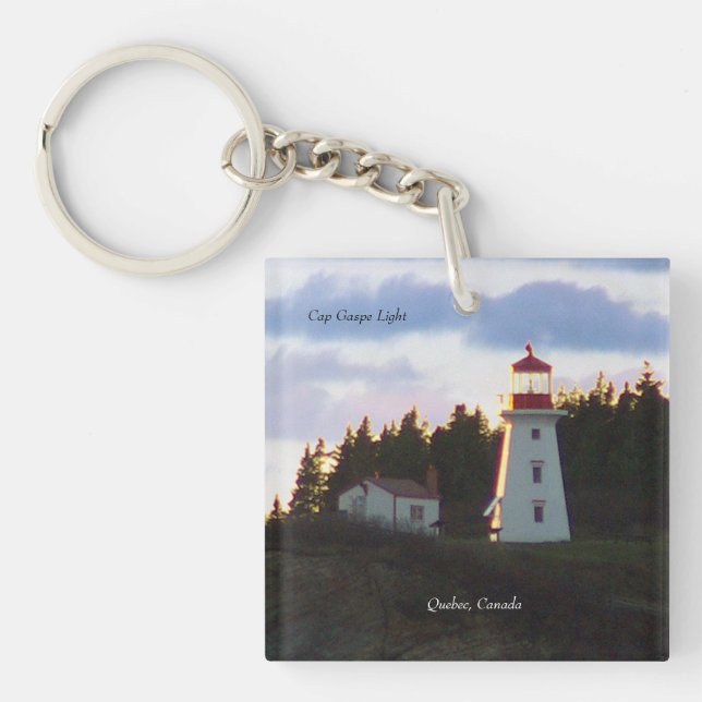 Cap Gaspe Light acrylic key chain (Front)