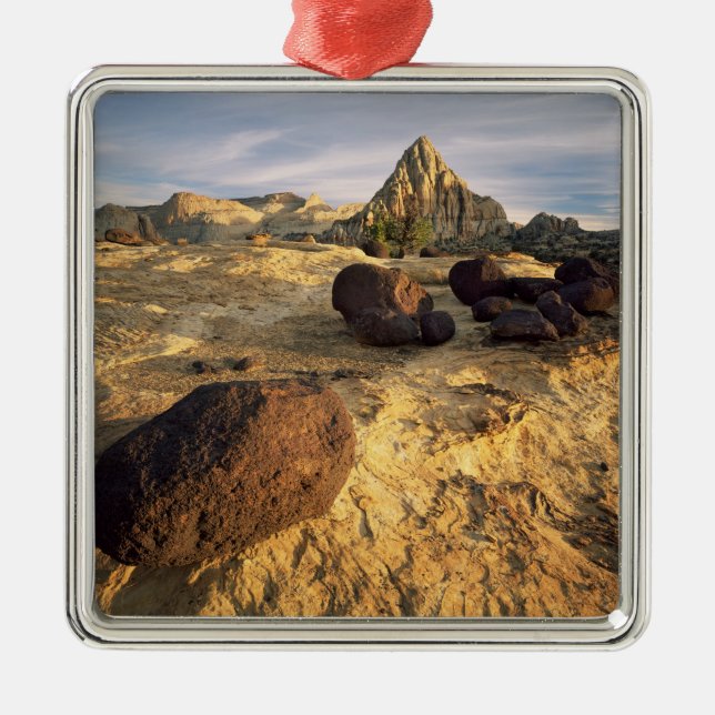 CAPITOL REEF NATIONAL PARK, UTAH. USA. METAL ORNAMENT (Front)