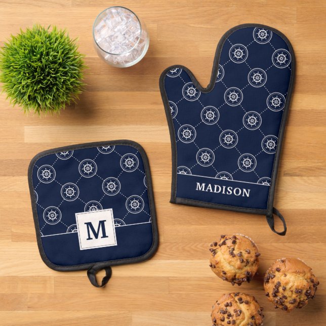 Captain'S Wheel Pattern Oven Mitt & Pot Holder Set (Top Down)