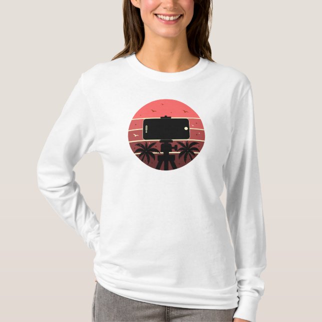 Capture Life Vibes – Tropical Sunset Creator T-Shirt (Front)