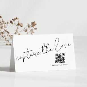Capture minimaliste Le code QR d'amour Carte pliée