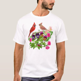 Cardinaux dans le T-shirt de jardin