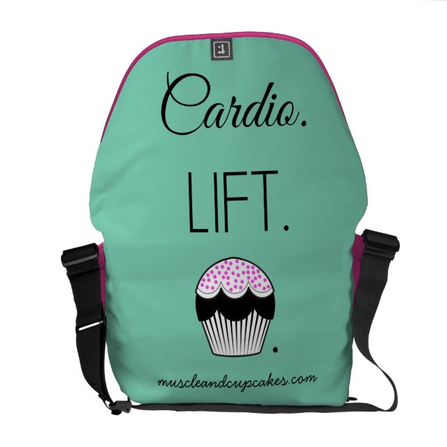 Cardio Lift Medium Messenger Bag (Back Open)