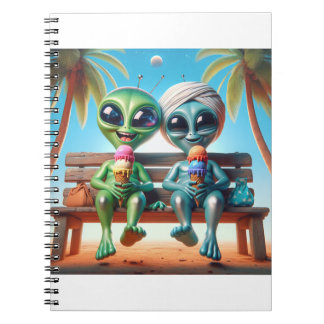 Carnet 2 aliens ayant des cônes de glace sur un banc