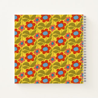 Carnet à motifs floraux colorés