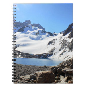 Carnet Bâti proche Fitz Roy de lac glacier