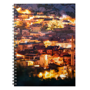 Carnet Belle vue Goreme la nuit. Célèbre centre de b