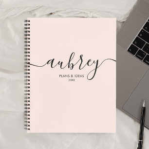 Carnet Calligraphie élégante de monogramme féminin rose