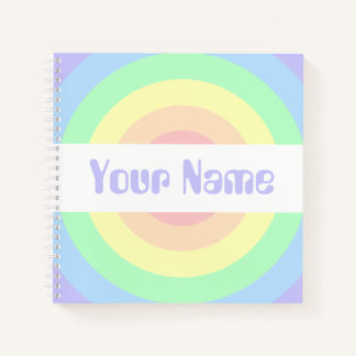 Carnet Cercles arc-en-ciel pastel avec nom personnalisé