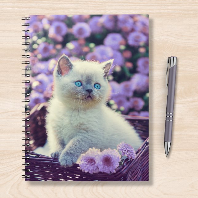 Carnet Chat Bébé Bleu Oiseau Chat Dans Panier Fleurs Lila (Créateur téléchargé)