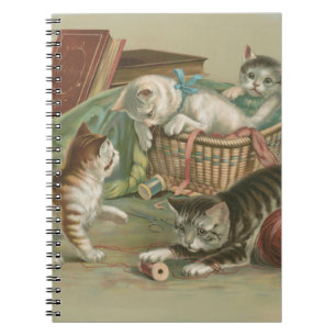 Carnet Chatons victoriens vintage jouant dans un panier à