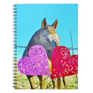 Carnet Cheval blanc et Brown Valentine Coeurs
