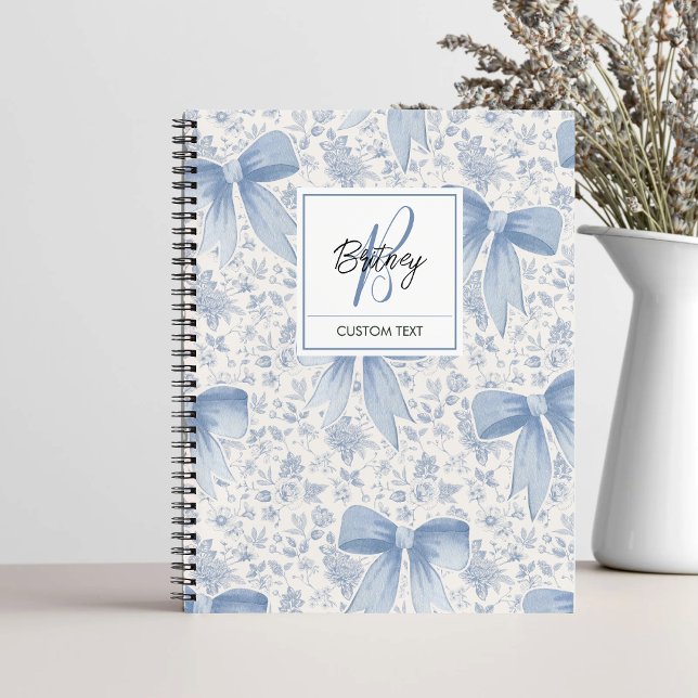 Carnet Chic Blue Floral With Bows Script Name Monogram (Créateur téléchargé)
