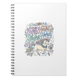 Carnet Cœur doux de licorne Corne pointue Fond blanc Typo