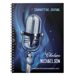 Carnet Composer fumeux d'interprètes de microphone