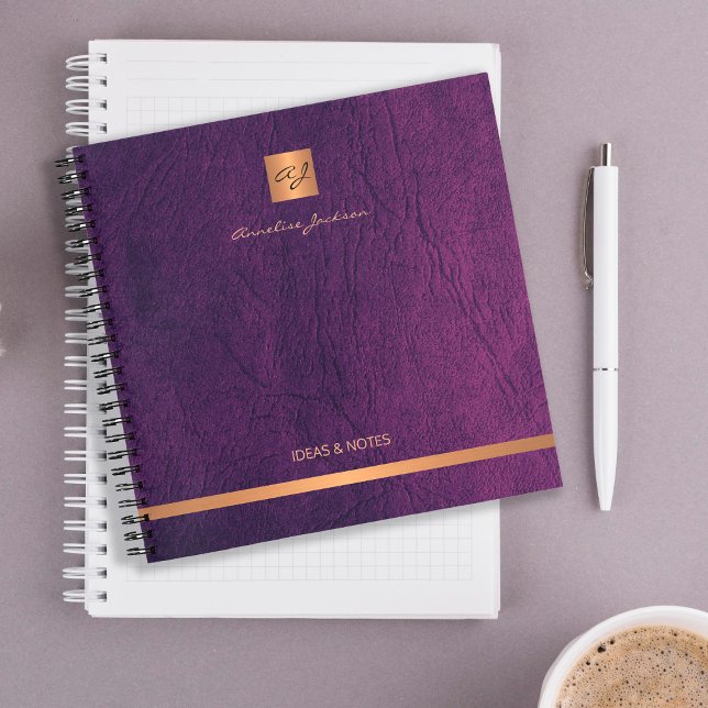 Carnet Cuir violet élégant luxe doré monogrammé (Créateur téléchargé)