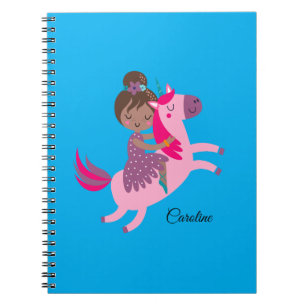 Carnet Cute Brunette Haired Girl équitation sur une licor