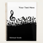 Carnet de notes musicales avec le nom fait sur