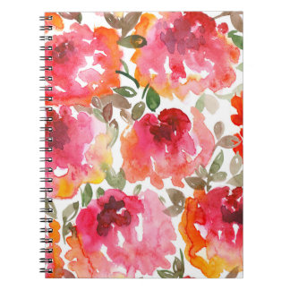 Carnet Des roses rouges en habit, des motifs sans soudure