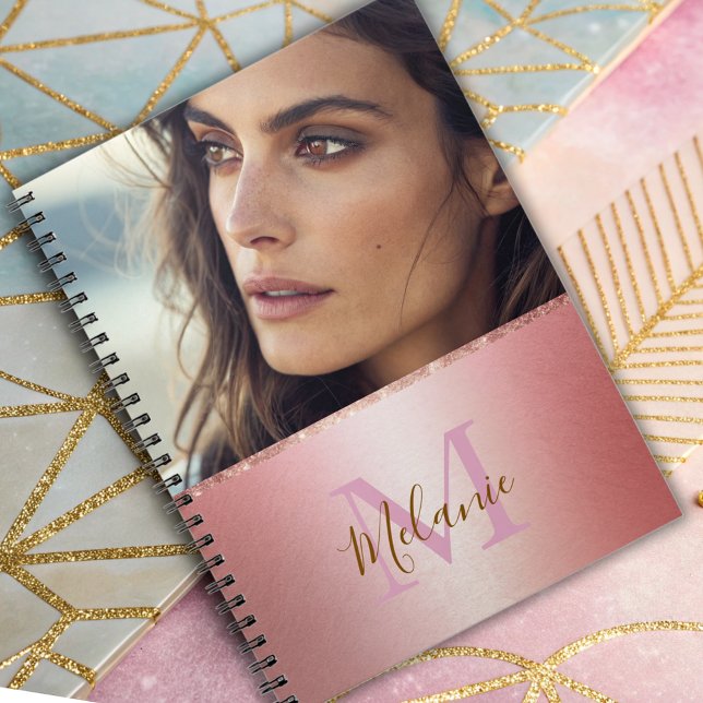 Carnet Élégant monographie de glamour en métal rose (Créateur téléchargé)