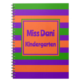 Carnet Enseignant/élève de l'école à rayures colorées
