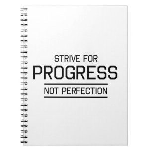 Carnet Essayez d'obtenir la perfection de progrès pas
