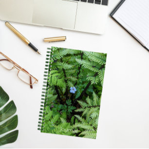 Carnet Fleur bleu minuscule et flore de la fougère d'autr