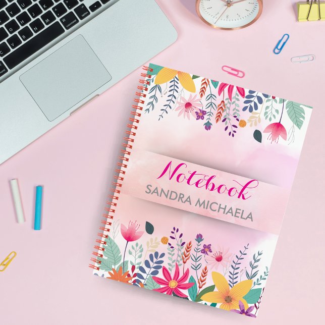 Carnet floral rose et vert personnalisé avec nom (Custom Pink & Green Floral Notebook with Name)