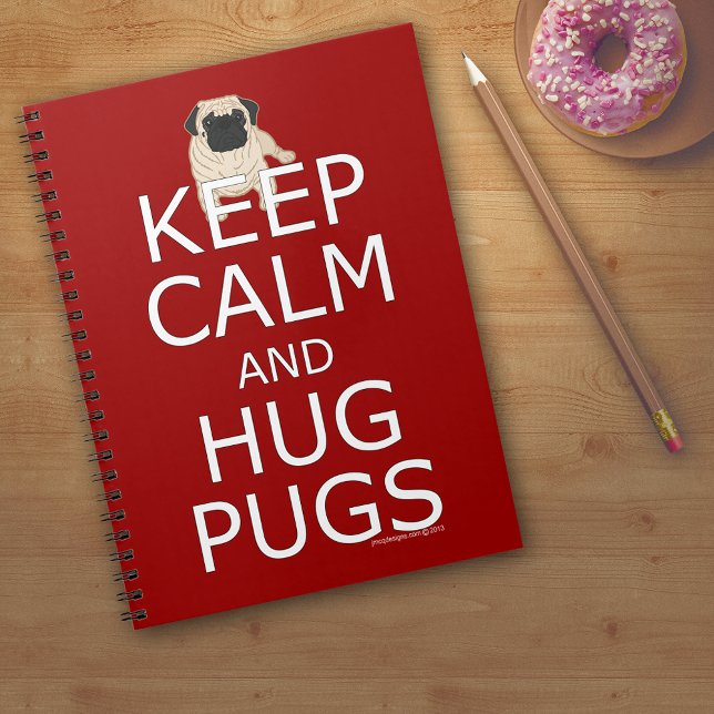 Carnet Garder calme Carlins de serrure Texte Rouge blanc (Keep Calm Hug Pugs Text Red blank lined Notebook)