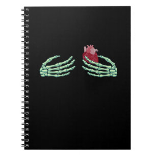 Carnet Halloween Squelette Mains Avec Coeur Classique